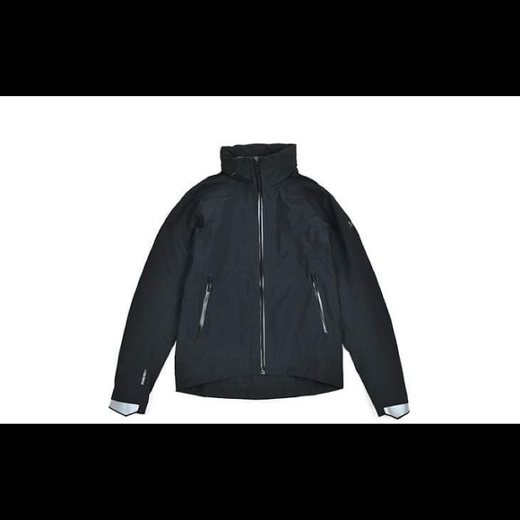 Arc’teryx A2B Commuter Shell Jacket - Picture 7 of 7